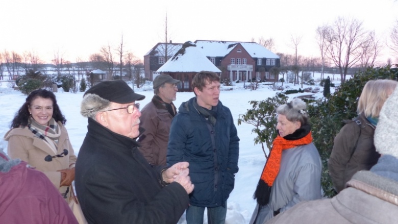 05. Februar 2015 - Rundgang über das weitläufige Areal in Levslund (Bild: Hoppe)